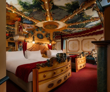 Carousel Suite